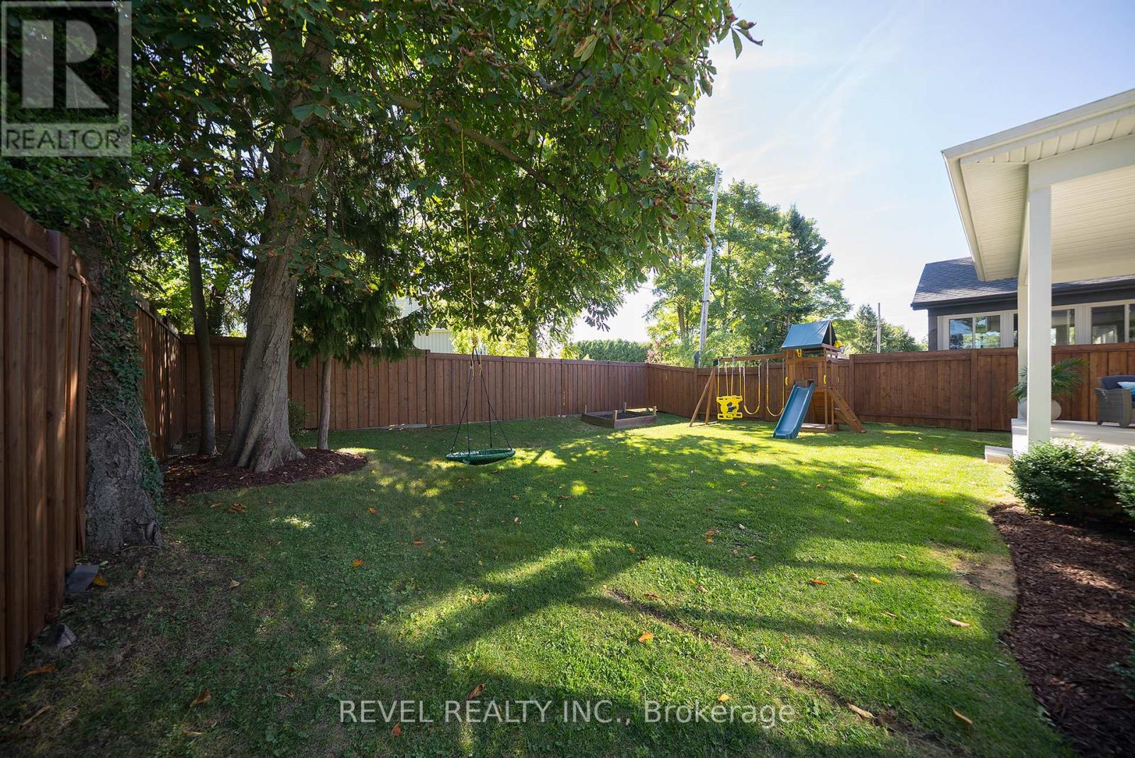 38 Lakeview Avenue, Norfolk, Ontario  N0A 1N8 - Photo 45 - X12434725