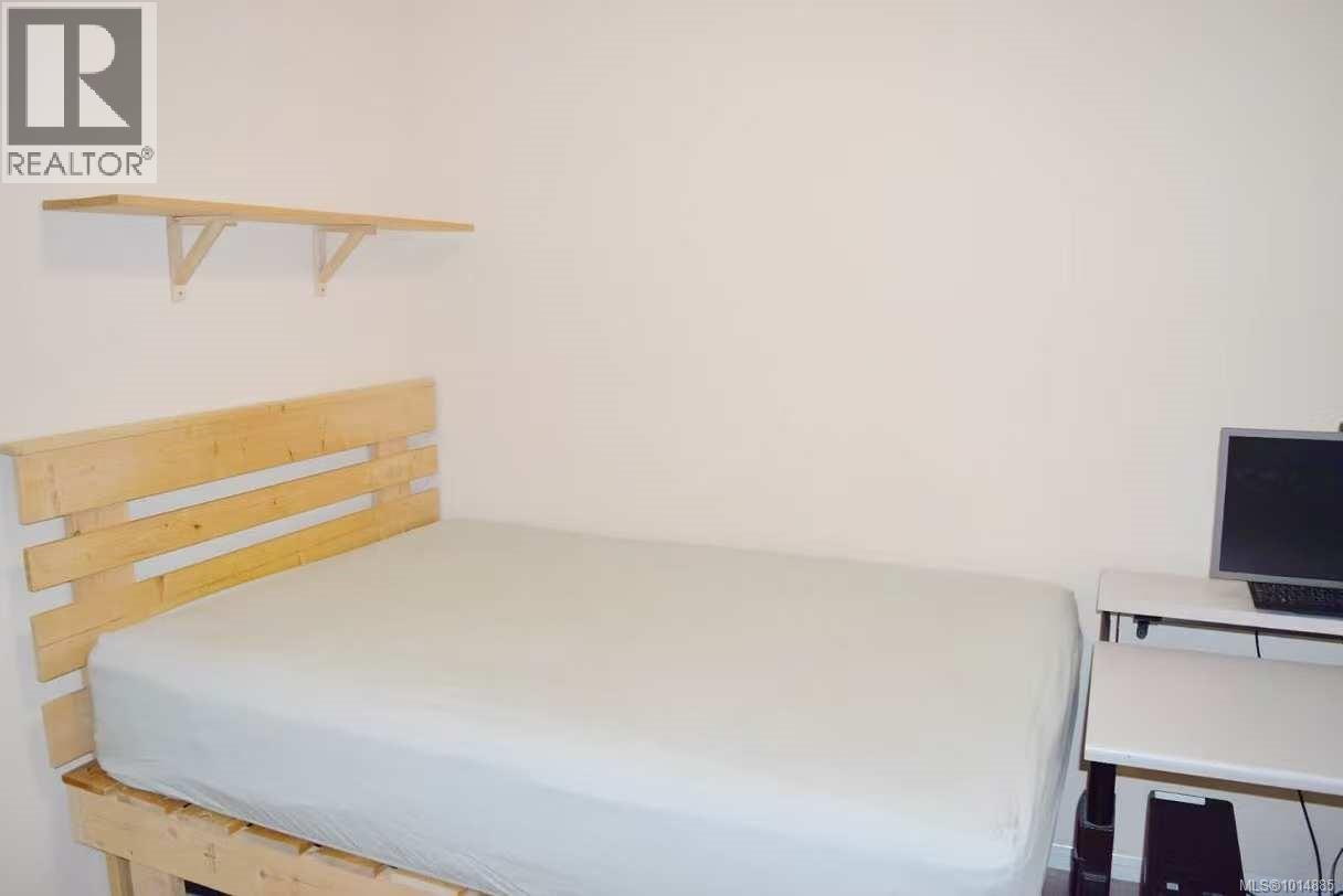 4037 Nelthorpe St, Saanich, British Columbia  V8X 2A2 - Photo 46 - 1014885