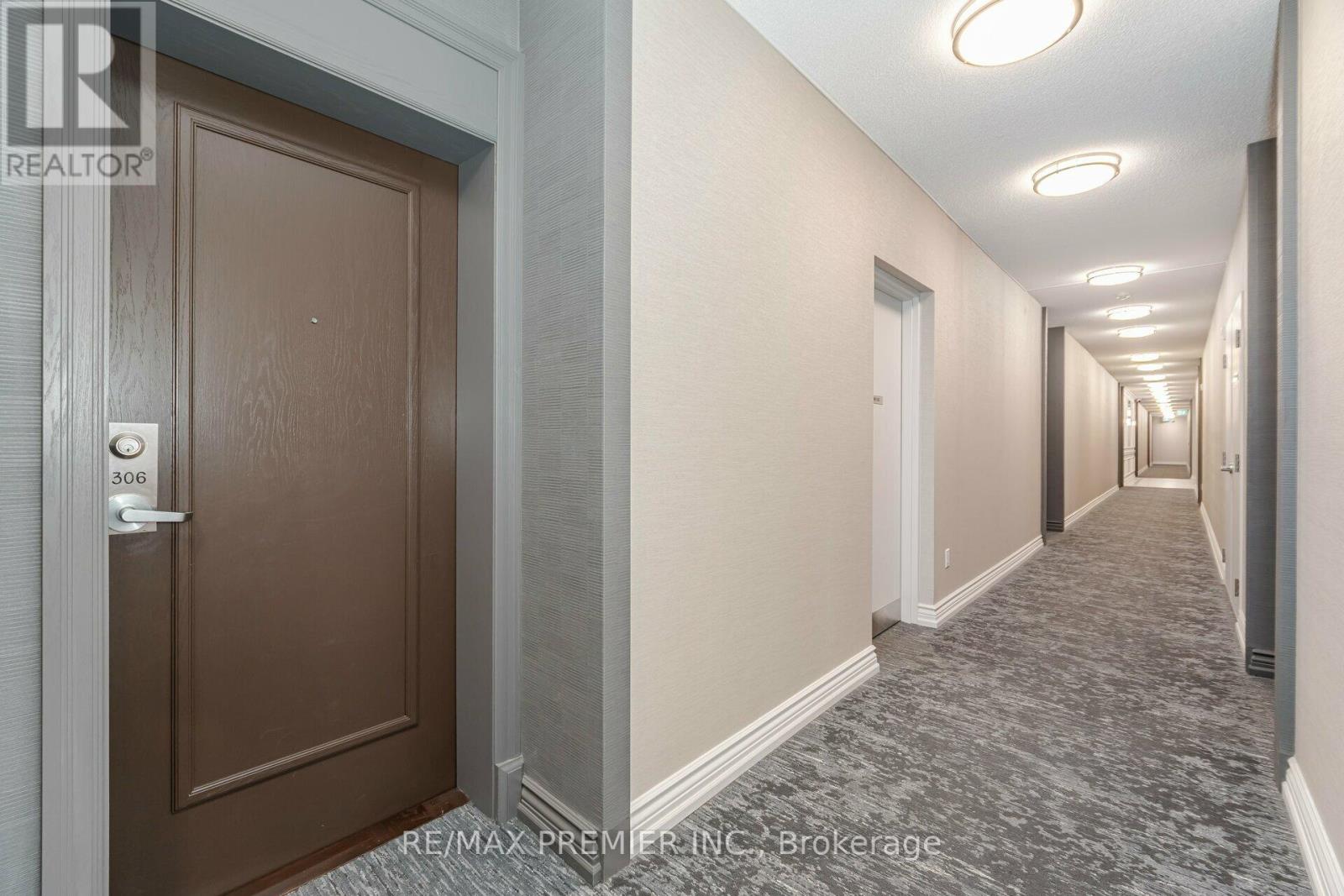 306 - 4620 Highway 7, Vaughan, Ontario  L4L 0B3 - Photo 3 - N12434782