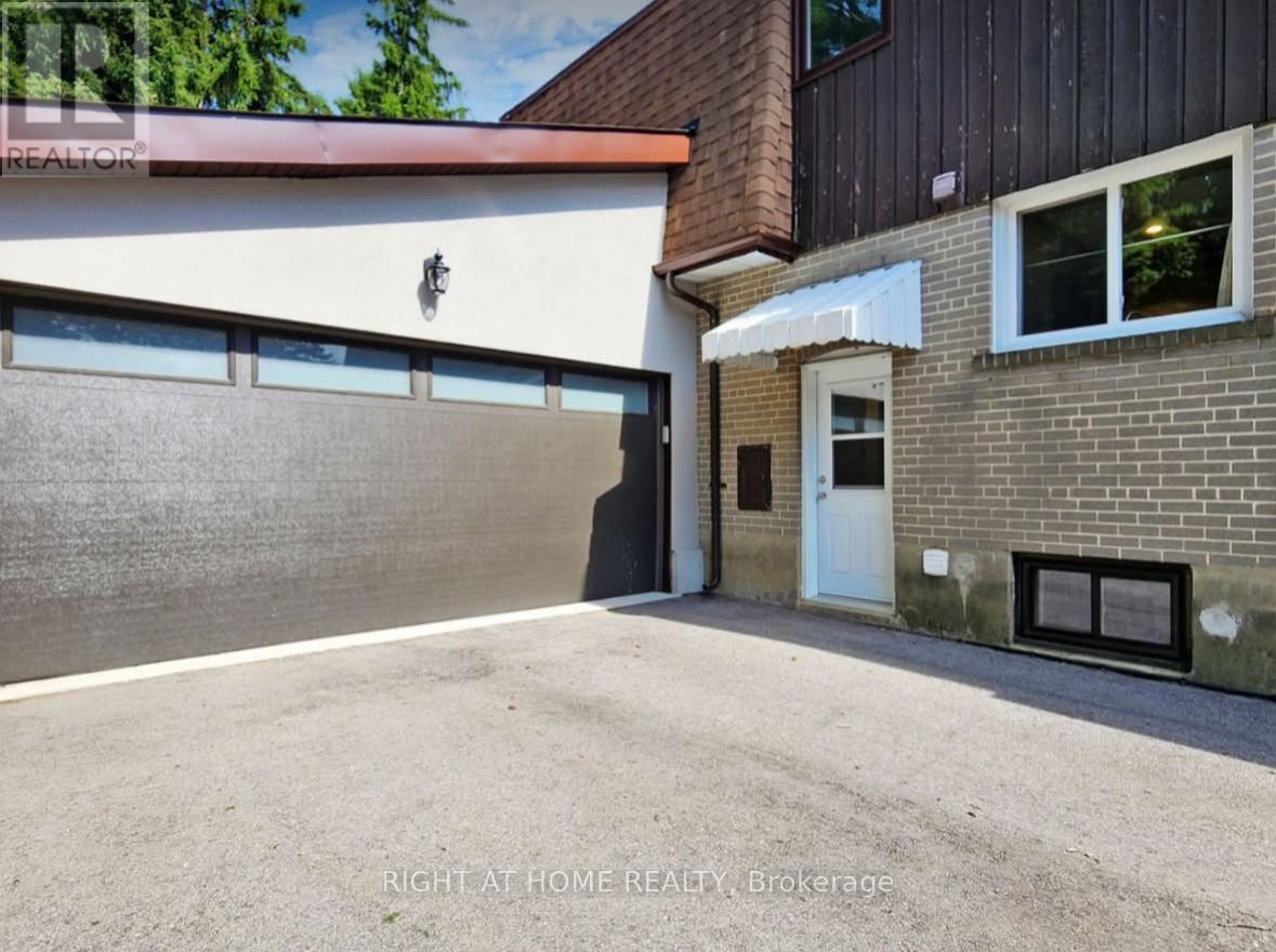 36 Aurora Heights Drive, Aurora, Ontario  L4G 2W7 - Photo 12 - N12434792