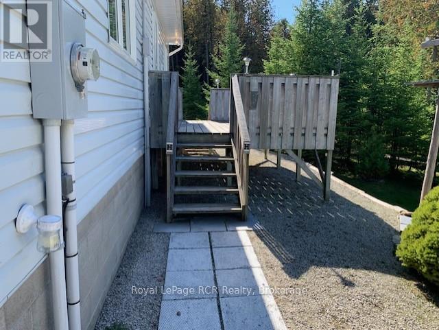 505 Pike Bay Road W, Northern Bruce Peninsula, Ontario  N0H 1W0 - Photo 12 - X12434809