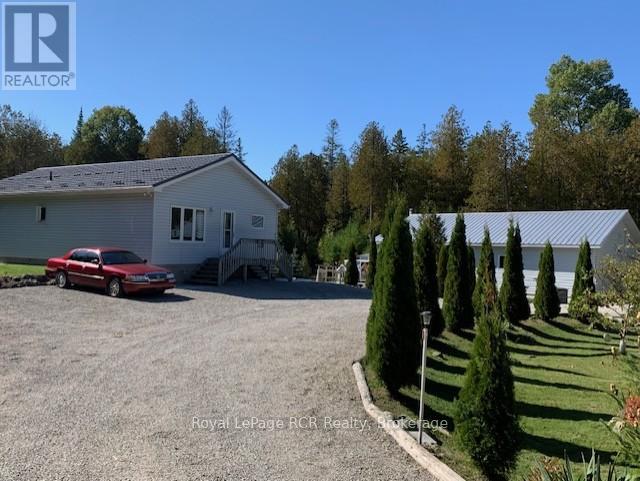 505 Pike Bay Road W, Northern Bruce Peninsula, Ontario  N0H 1W0 - Photo 2 - X12434809