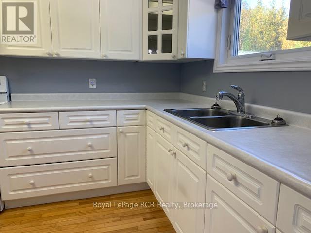 505 Pike Bay Road W, Northern Bruce Peninsula, Ontario  N0H 1W0 - Photo 28 - X12434809