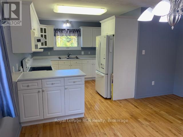 505 Pike Bay Road W, Northern Bruce Peninsula, Ontario  N0H 1W0 - Photo 31 - X12434809