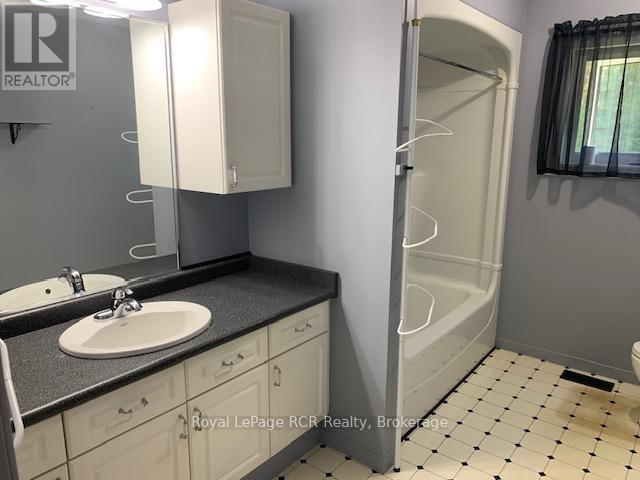 505 Pike Bay Road W, Northern Bruce Peninsula, Ontario  N0H 1W0 - Photo 36 - X12434809