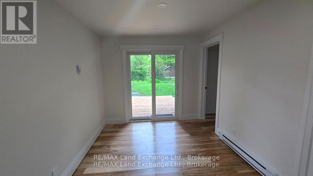 325 Ojibwa Trail, Huron-Kinloss, Ontario  N0G 2R0 - Photo 2 - X12434835