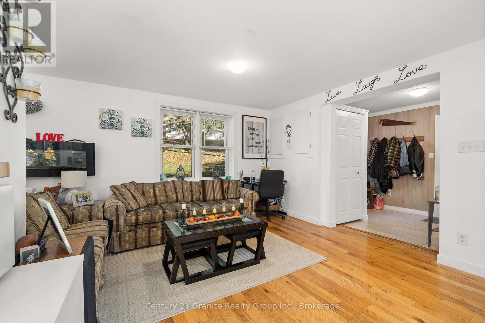91 Pine Avenue, Dysart Et Al, Ontario  K0M 1S0 - Photo 12 - X12434915