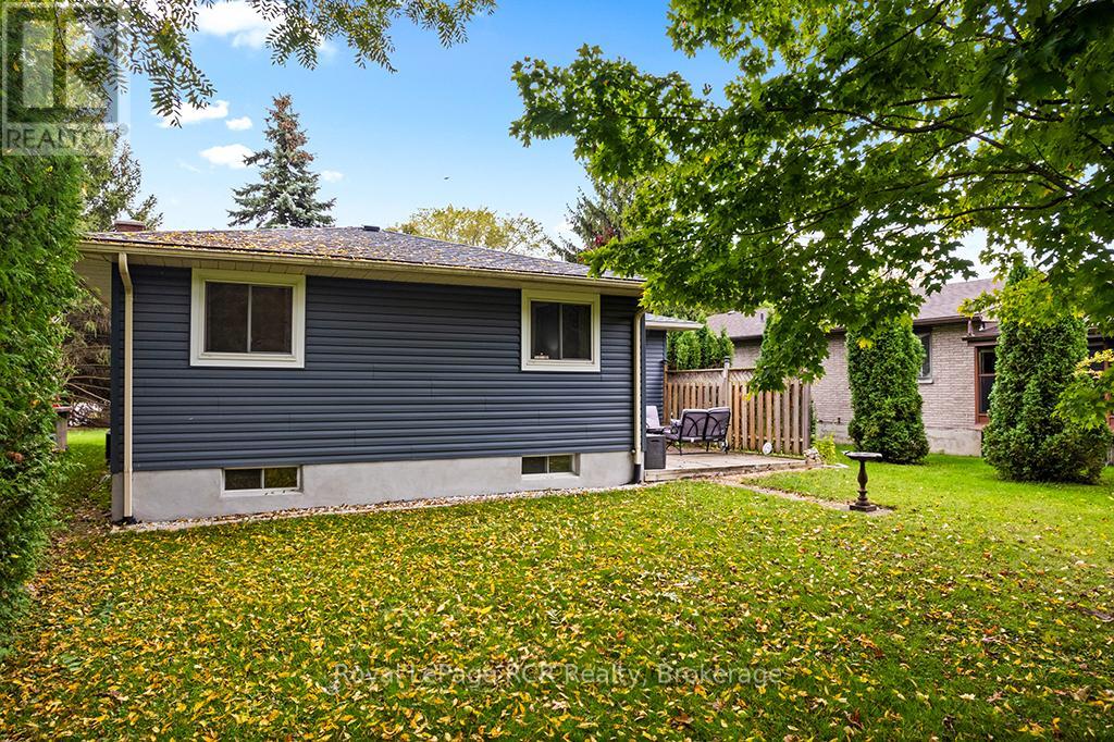 1118 6th Avenue W, Owen Sound, Ontario  N4K 5H1 - Photo 23 - X12434942