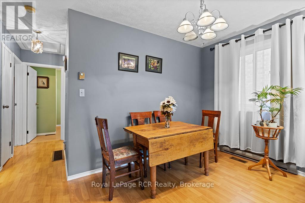 1118 6th Avenue W, Owen Sound, Ontario  N4K 5H1 - Photo 9 - X12434942