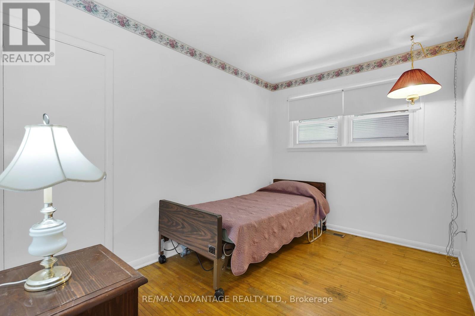 29 Langton Road, London East, Ontario  N5V 2L9 - Photo 17 - X12434896
