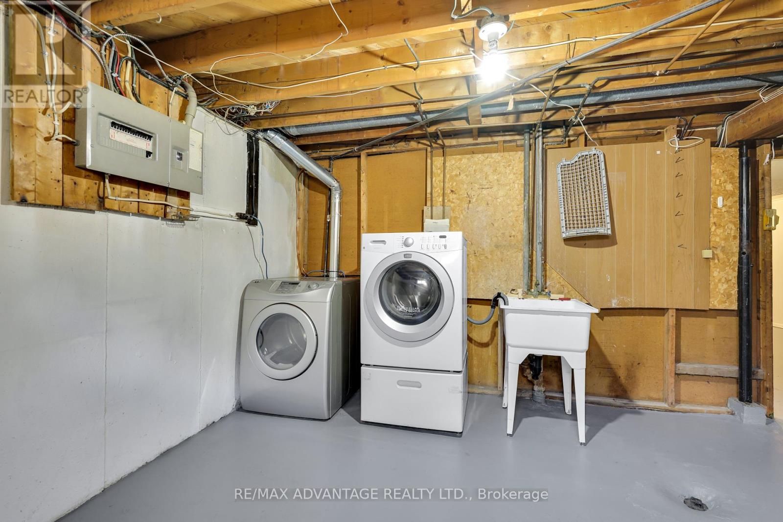 29 Langton Road, London East, Ontario  N5V 2L9 - Photo 31 - X12434896