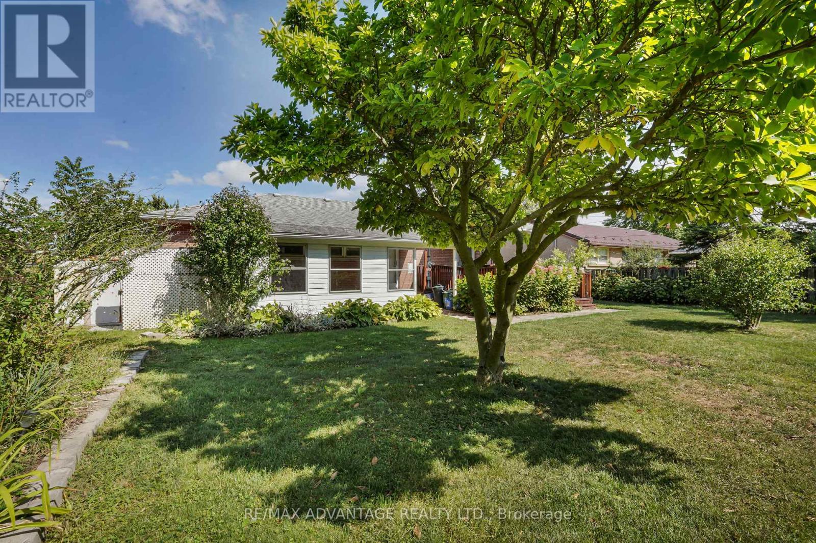 29 Langton Road, London East, Ontario  N5V 2L9 - Photo 39 - X12434896