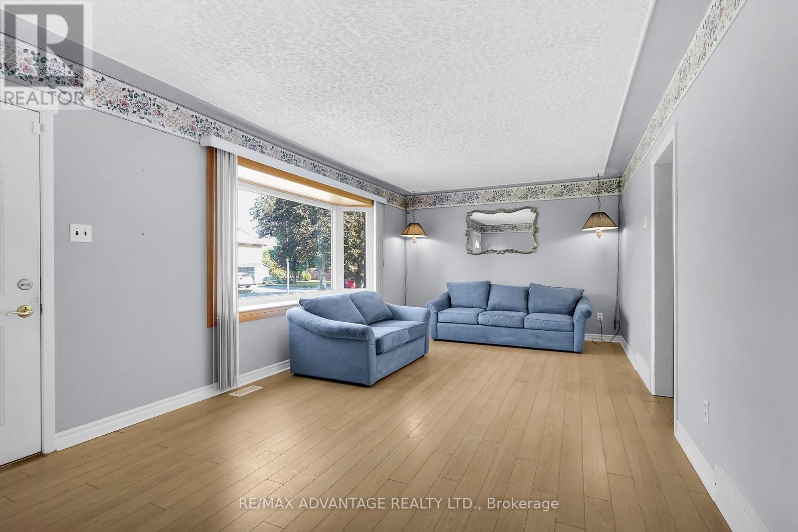 29 Langton Road, London East, Ontario  N5V 2L9 - Photo 9 - X12434896