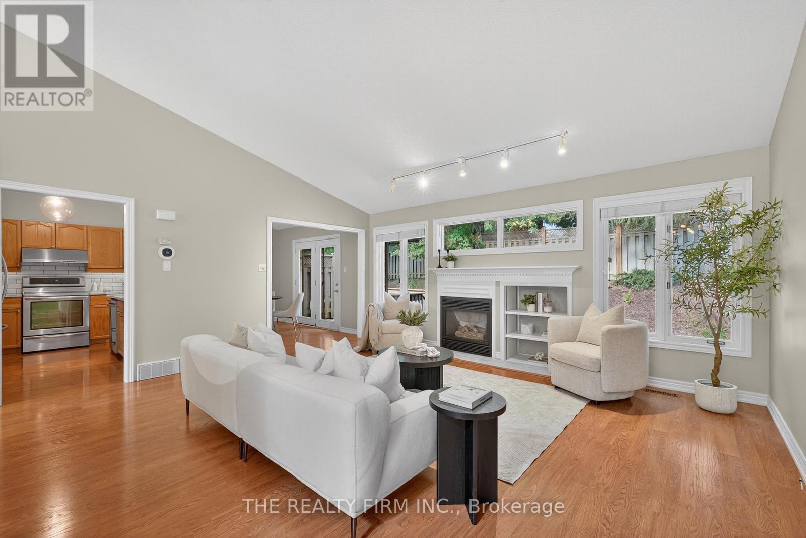 4 - 519 Riverside Drive, London North, Ontario  N6H 5J3 - Photo 6 - X12434902