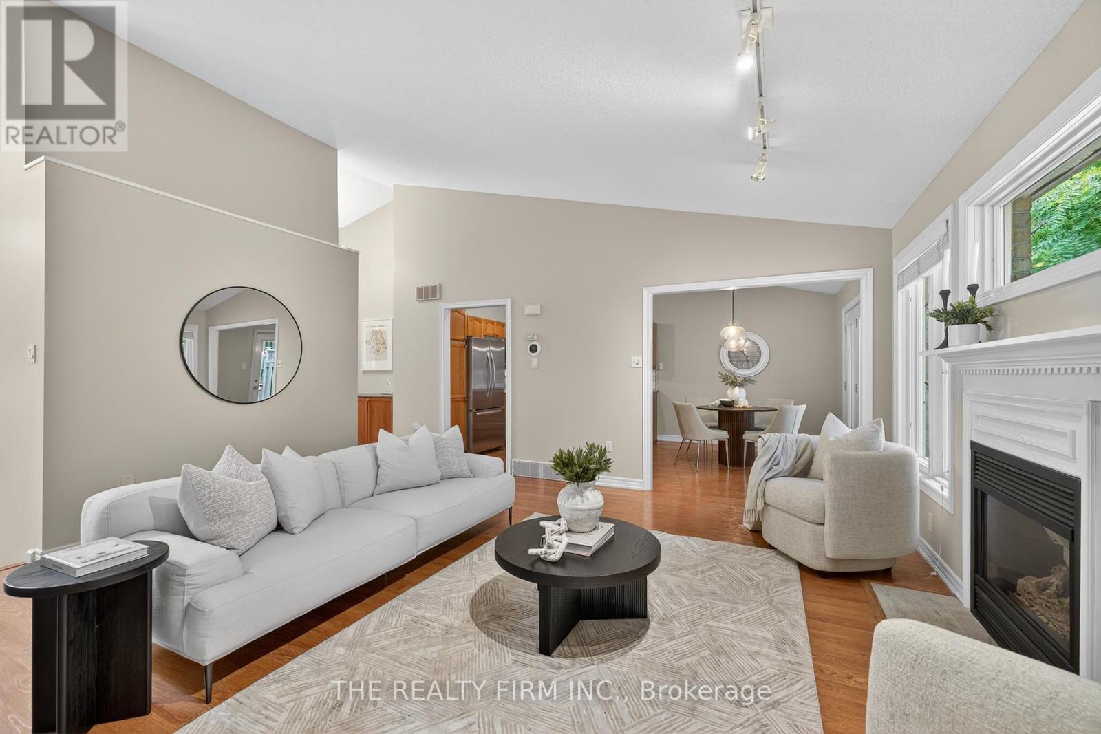 4 - 519 Riverside Drive, London North, Ontario  N6H 5J3 - Photo 7 - X12434902
