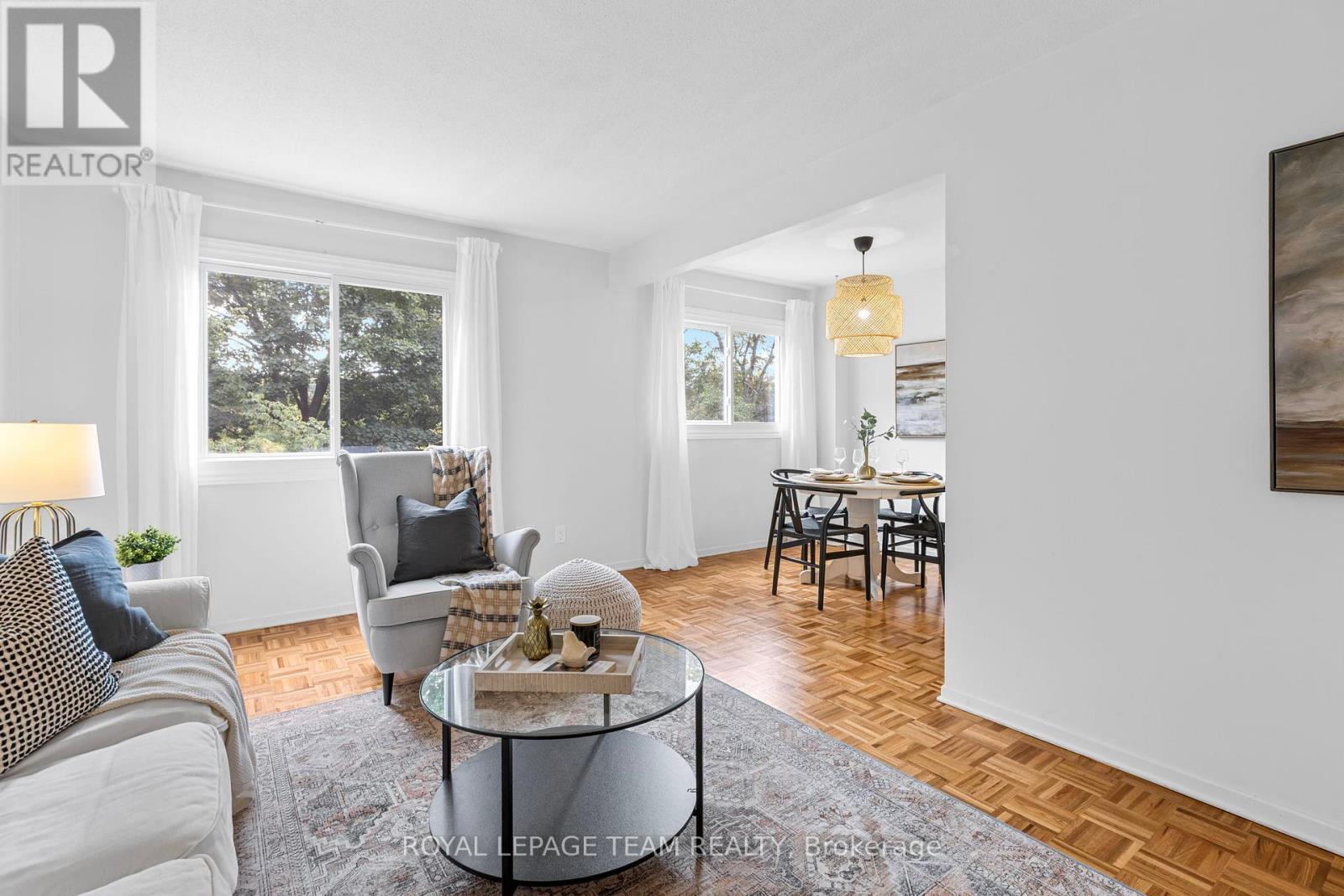 2163 Orient Park Drive, Ottawa, Ontario  K1B 4W1 - Photo 10 - X12434828
