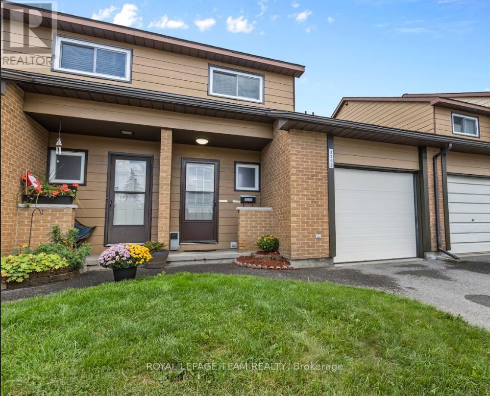 2163 Orient Park Drive, Ottawa, Ontario  K1B 4W1 - Photo 2 - X12434828