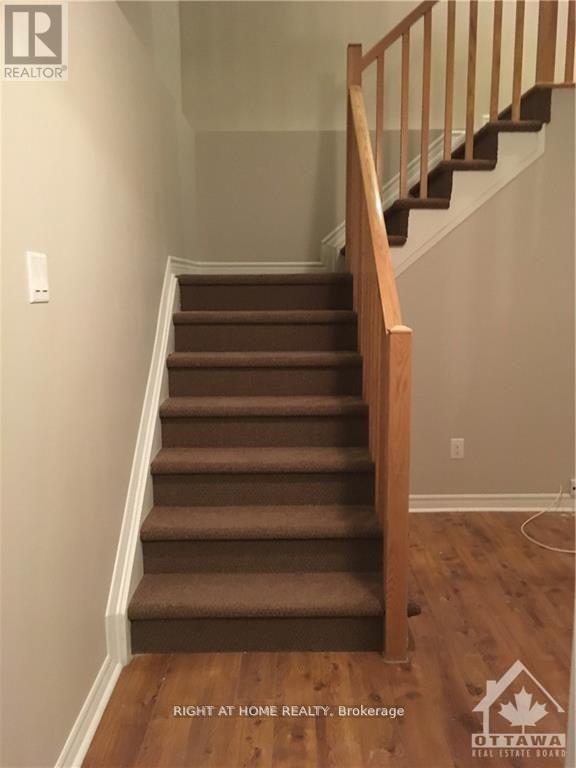 298 Mojave Crescent, Ottawa, Ontario  K2S 0H7 - Photo 13 - X12434858