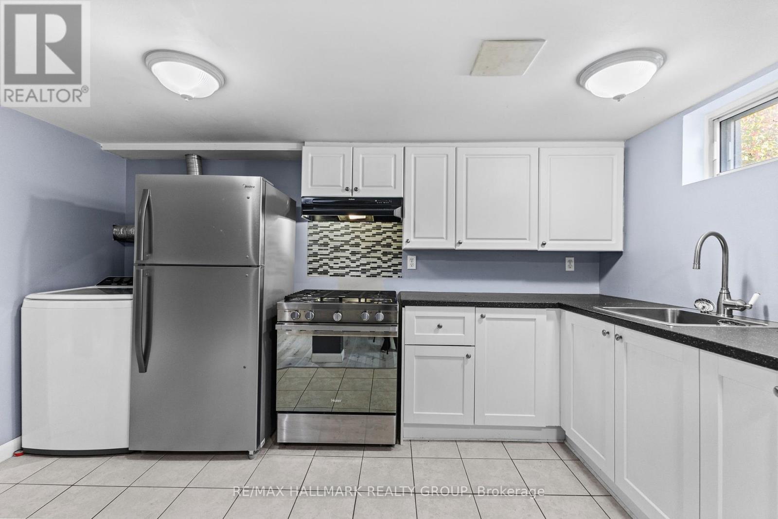 2632 Alta Vista Drive, Ottawa, Ontario  K1V 7T2 - Photo 13 - X12434895