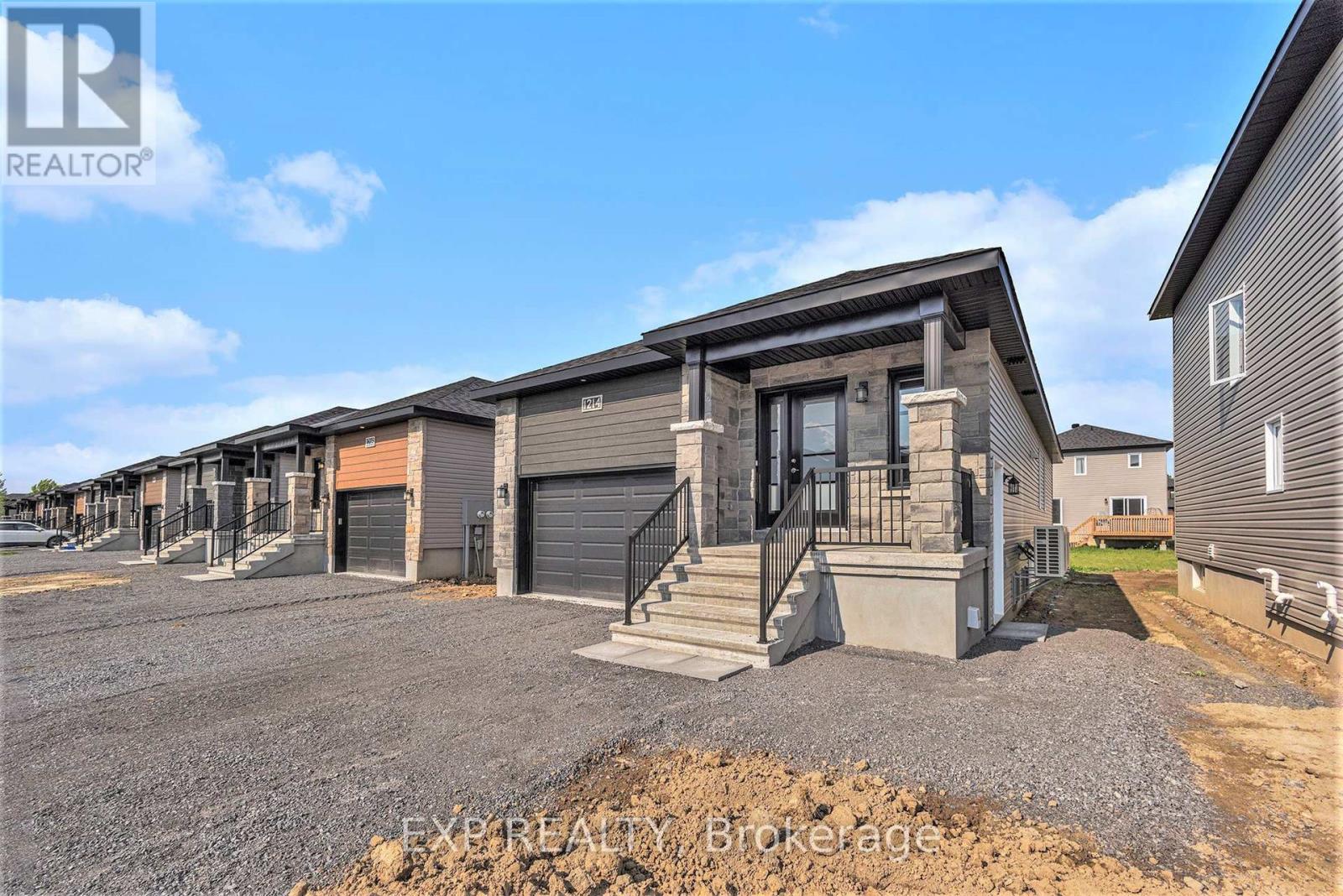 1214 Montblanc Crescent, Russell, Ontario  K0A 1W0 - Photo 2 - X12434906