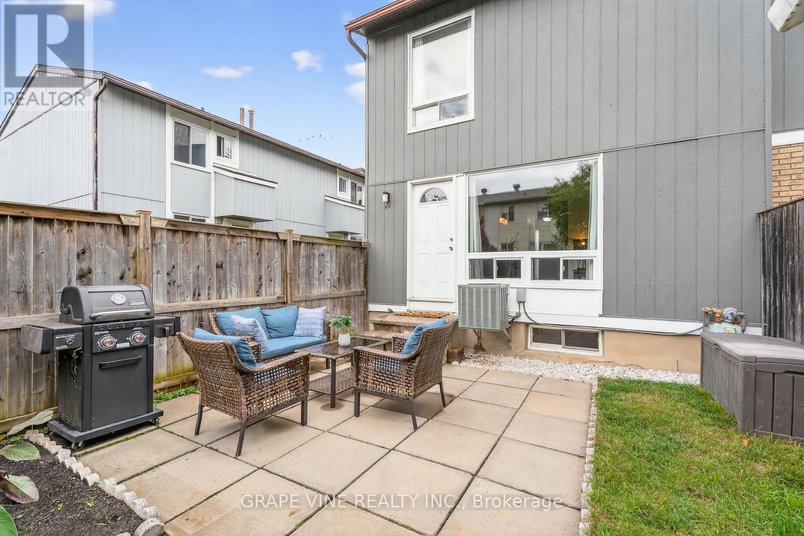 61 - 34 Sherway Drive, Ottawa, Ontario  K2J 1N3 - Photo 4 - X12434913