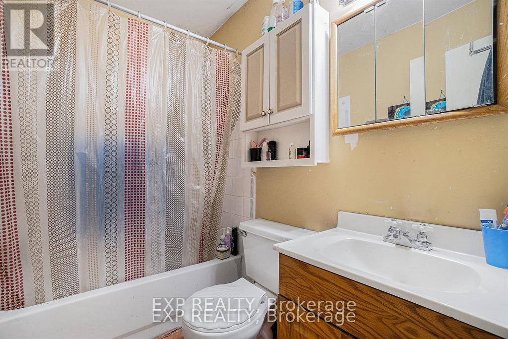 983 Mackenzie Road, Prescott, Ontario  K0G 1T0 - Photo 14 - X12434931