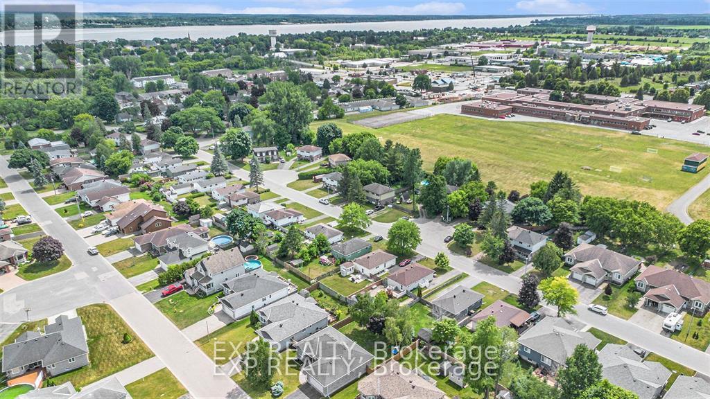 983 Mackenzie Road, Prescott, Ontario  K0G 1T0 - Photo 18 - X12434931