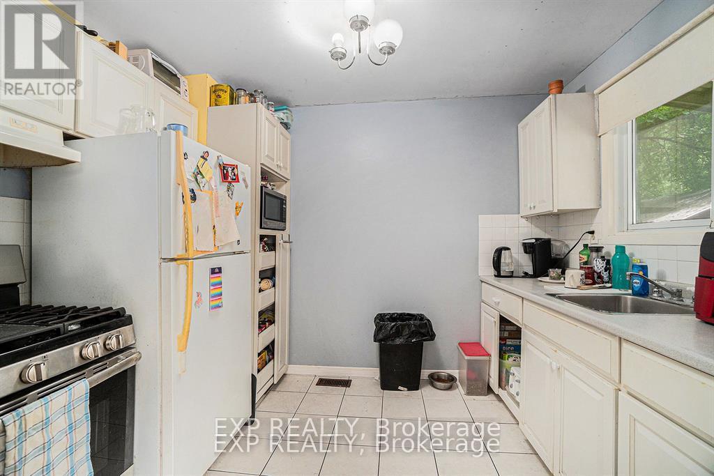 983 Mackenzie Road, Prescott, Ontario  K0G 1T0 - Photo 9 - X12434931