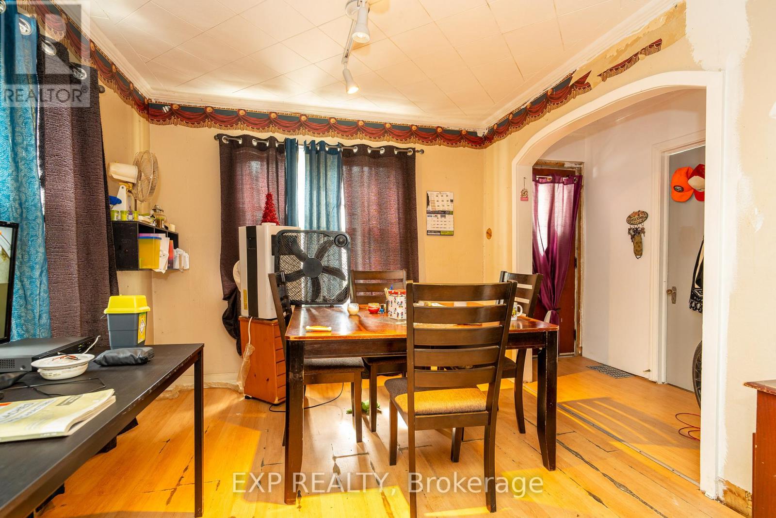 385-387 Regent Street, Hawkesbury, Ontario  K6A 1G1 - Photo 33 - X12434932