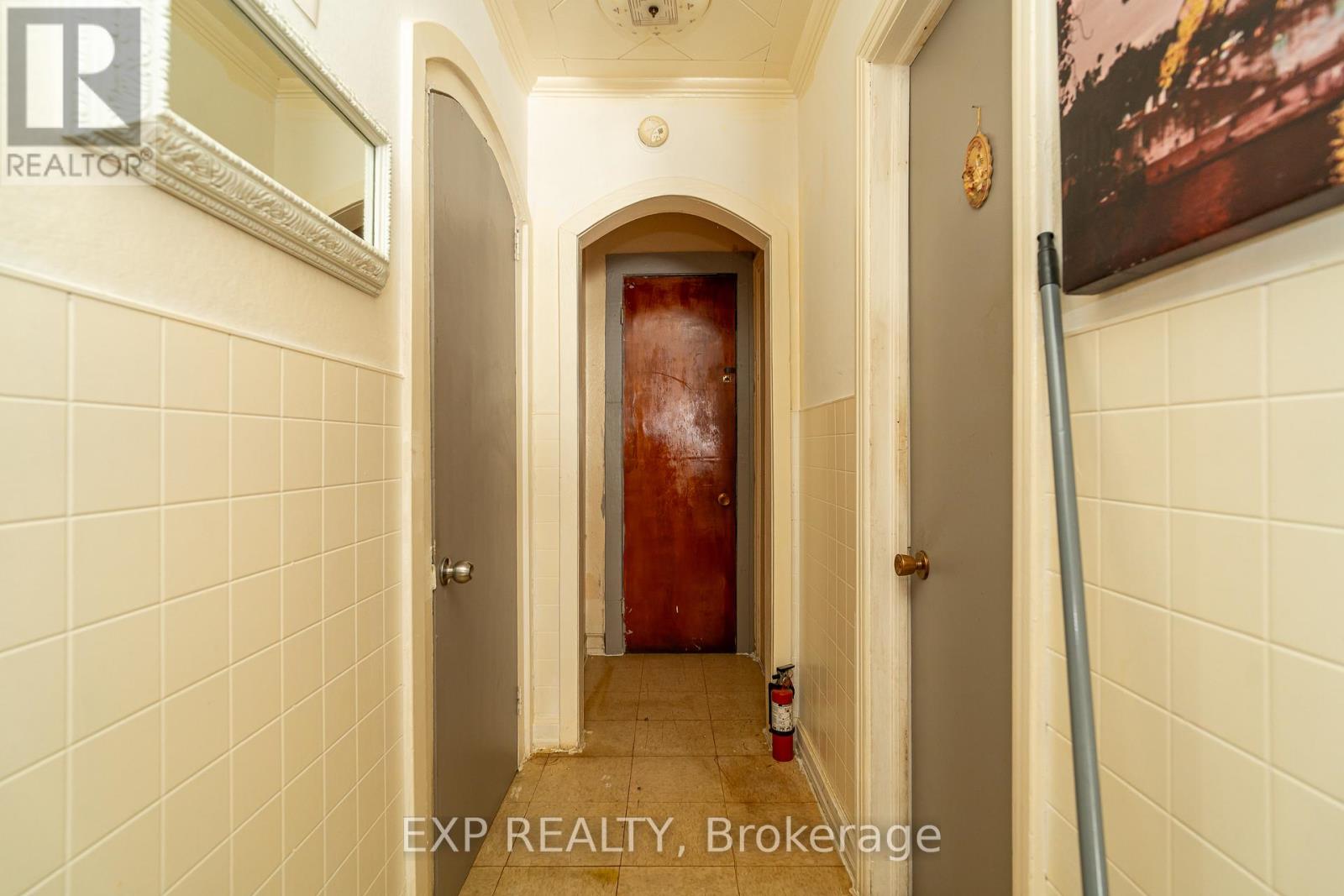 385-387 Regent Street, Hawkesbury, Ontario  K6A 1G1 - Photo 38 - X12434932