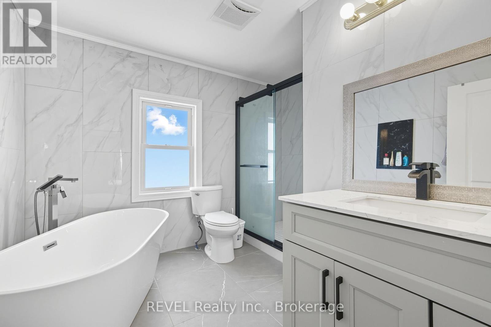 6238 Pine Grove Avenue, Niagara Falls, Ontario  L2G 4J2 - Photo 19 - X12434864