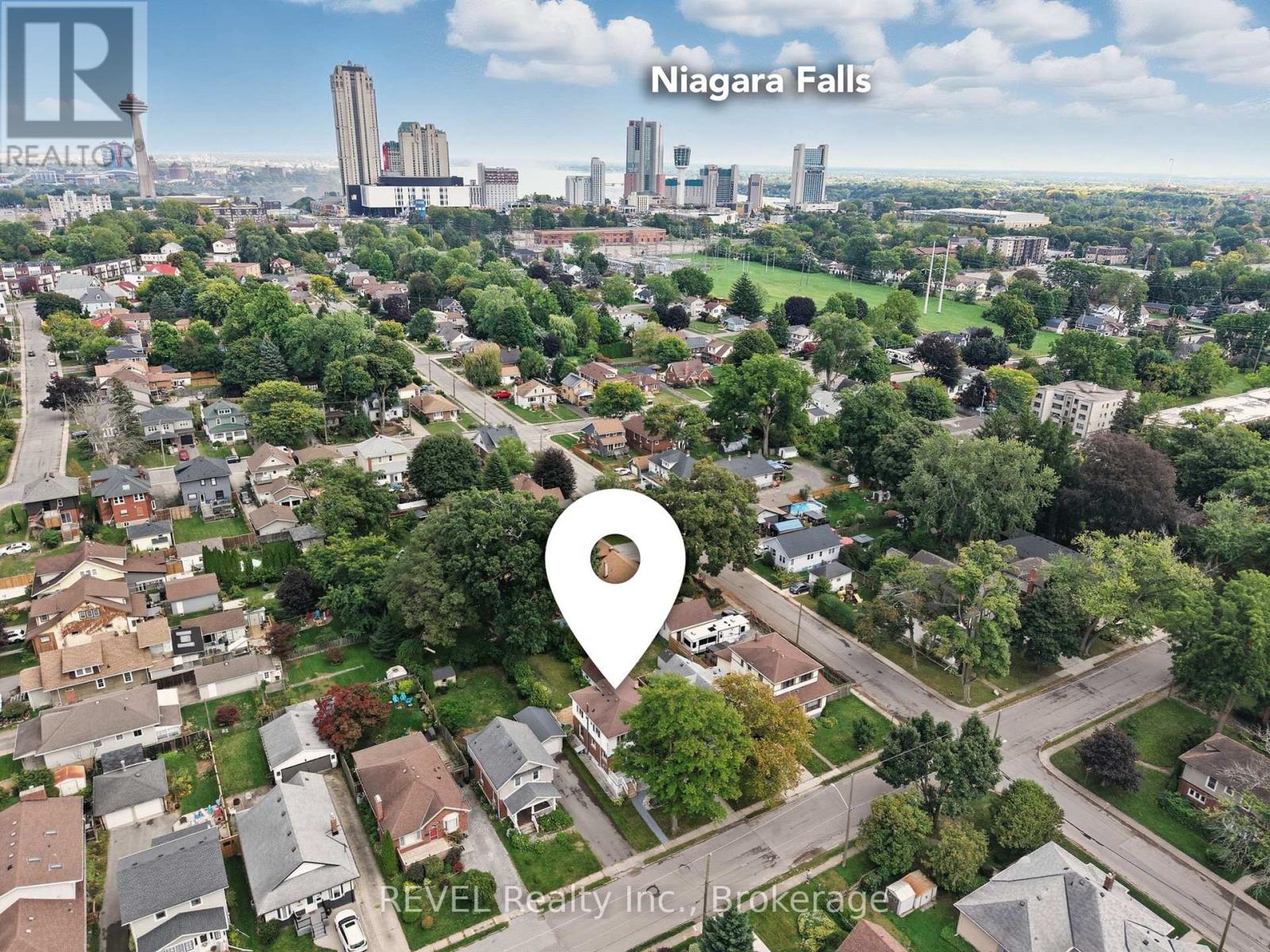 6238 Pine Grove Avenue, Niagara Falls, Ontario  L2G 4J2 - Photo 2 - X12434864