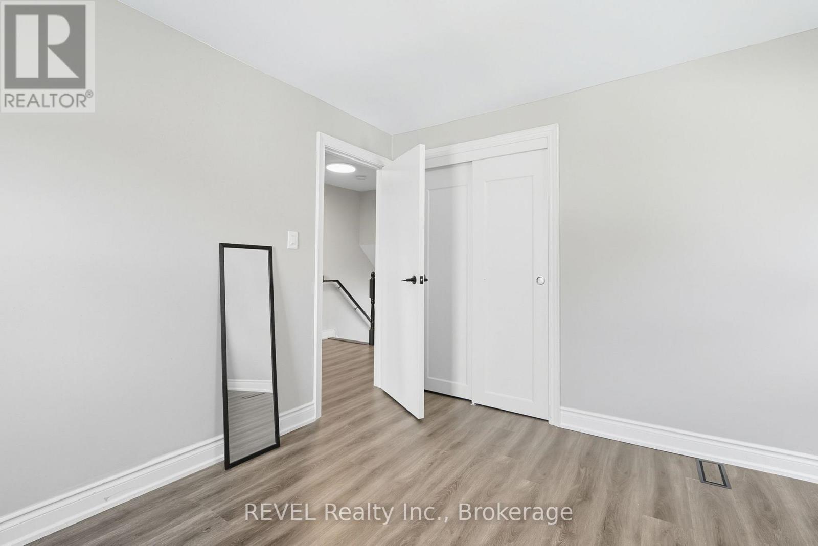 6238 Pine Grove Avenue, Niagara Falls, Ontario  L2G 4J2 - Photo 22 - X12434864