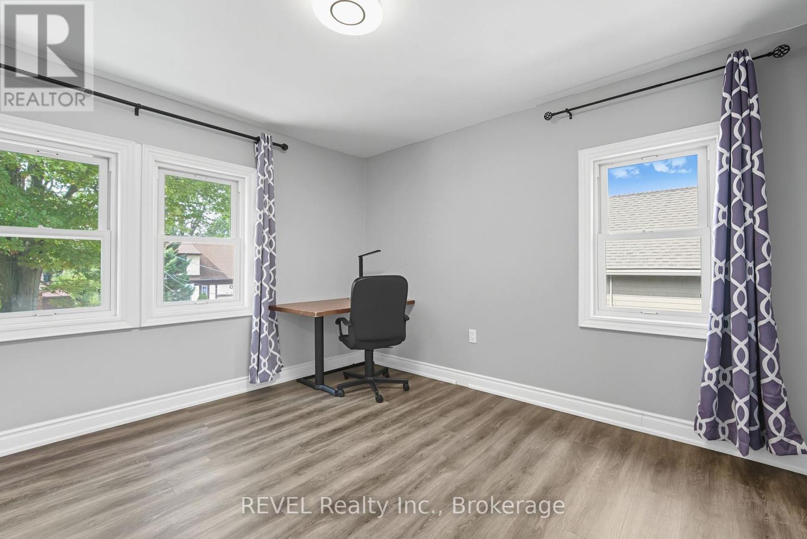 6238 Pine Grove Avenue, Niagara Falls, Ontario  L2G 4J2 - Photo 23 - X12434864