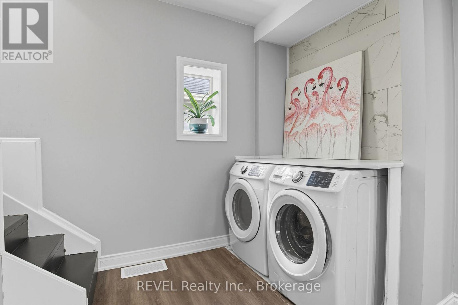 6238 Pine Grove Avenue, Niagara Falls, Ontario  L2G 4J2 - Photo 27 - X12434864