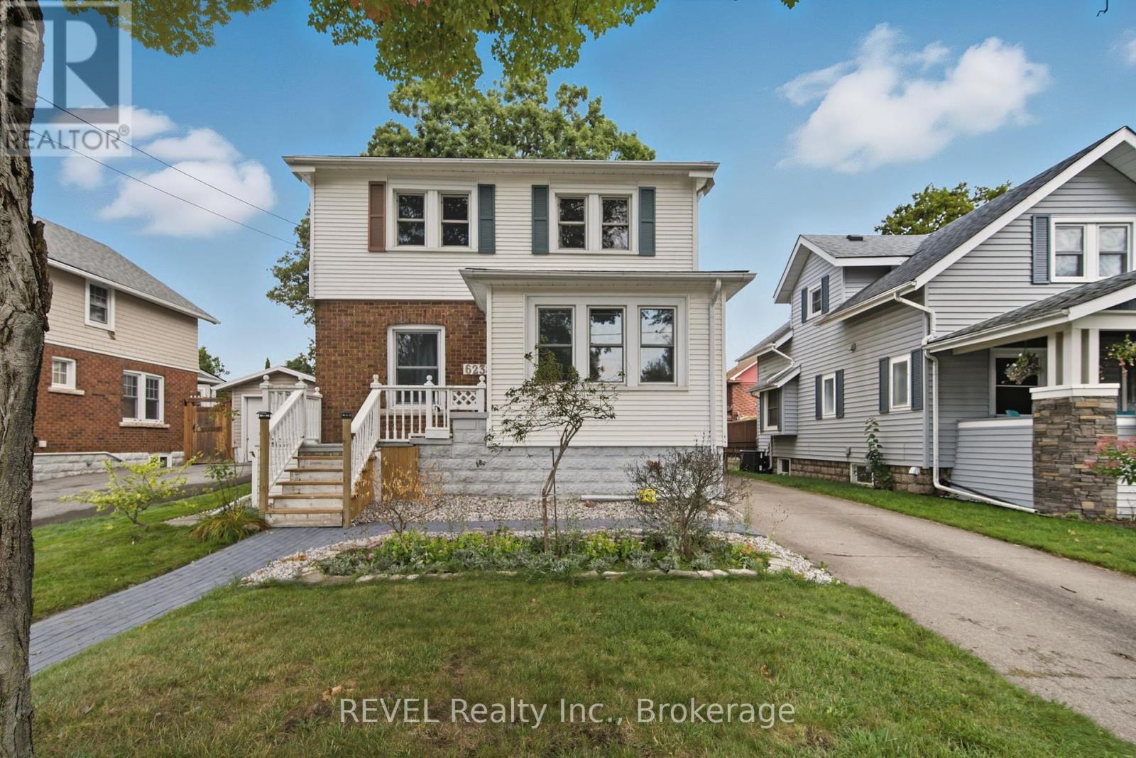 6238 Pine Grove Avenue, Niagara Falls, Ontario  L2G 4J2 - Photo 3 - X12434864