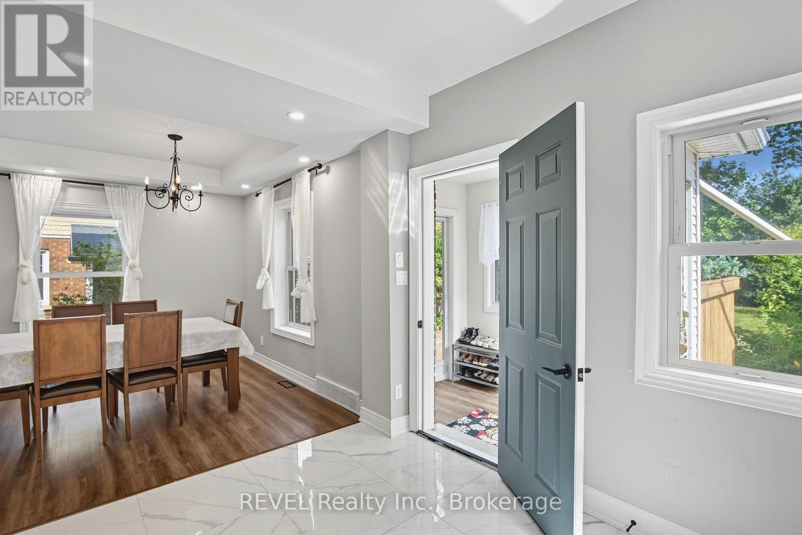 6238 Pine Grove Avenue, Niagara Falls, Ontario  L2G 4J2 - Photo 9 - X12434864