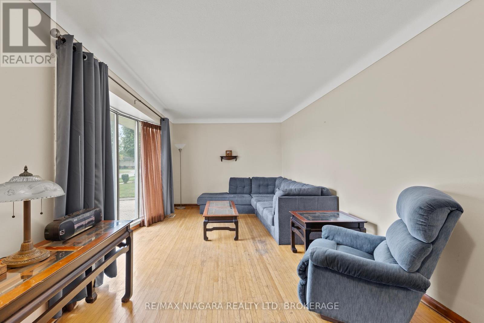 6611 Margaret Street, Niagara Falls (Arad/fallsview), Ontario  L2G 2V1 - Photo 8 - X12434944
