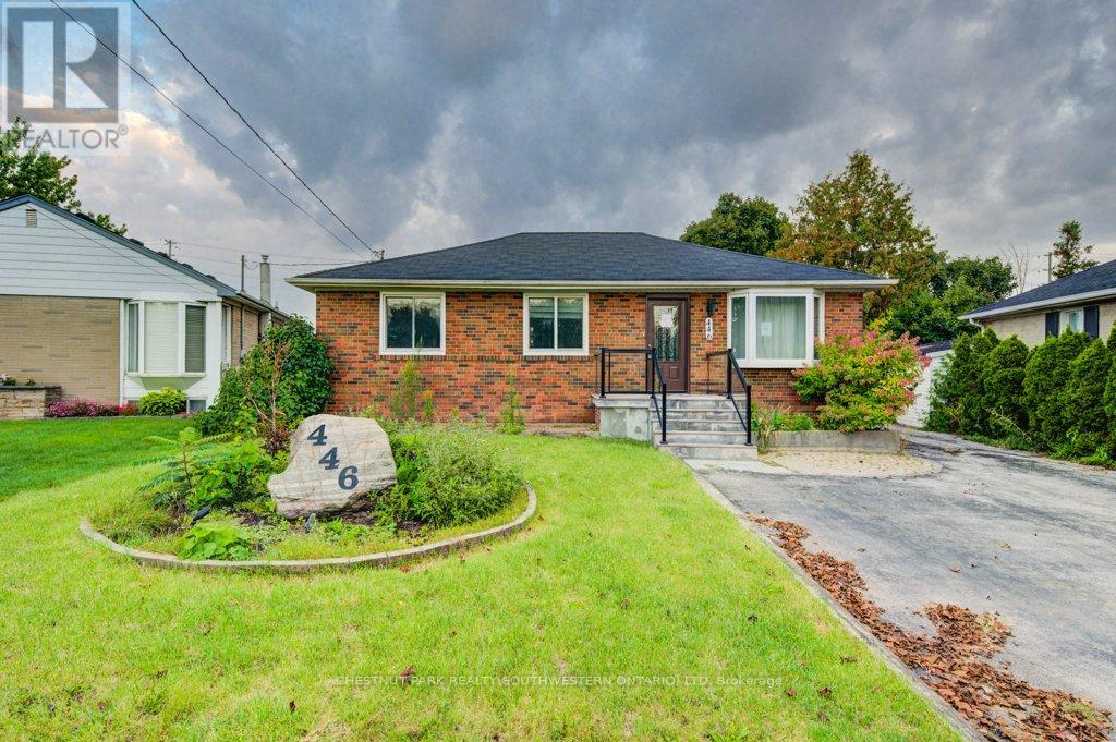 446 Kingsleigh Court, Milton, Ontario  L9T 1X8 - Photo 1 - W12434772