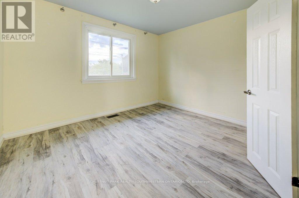 446 Kingsleigh Court, Milton, Ontario  L9T 1X8 - Photo 20 - W12434772