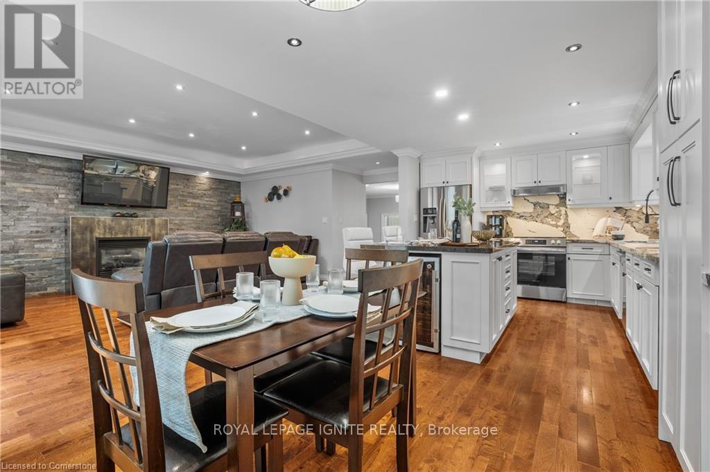 31 Ridge Drive, Oakville, Ontario  L6H 1B7 - Photo 15 - W12434789