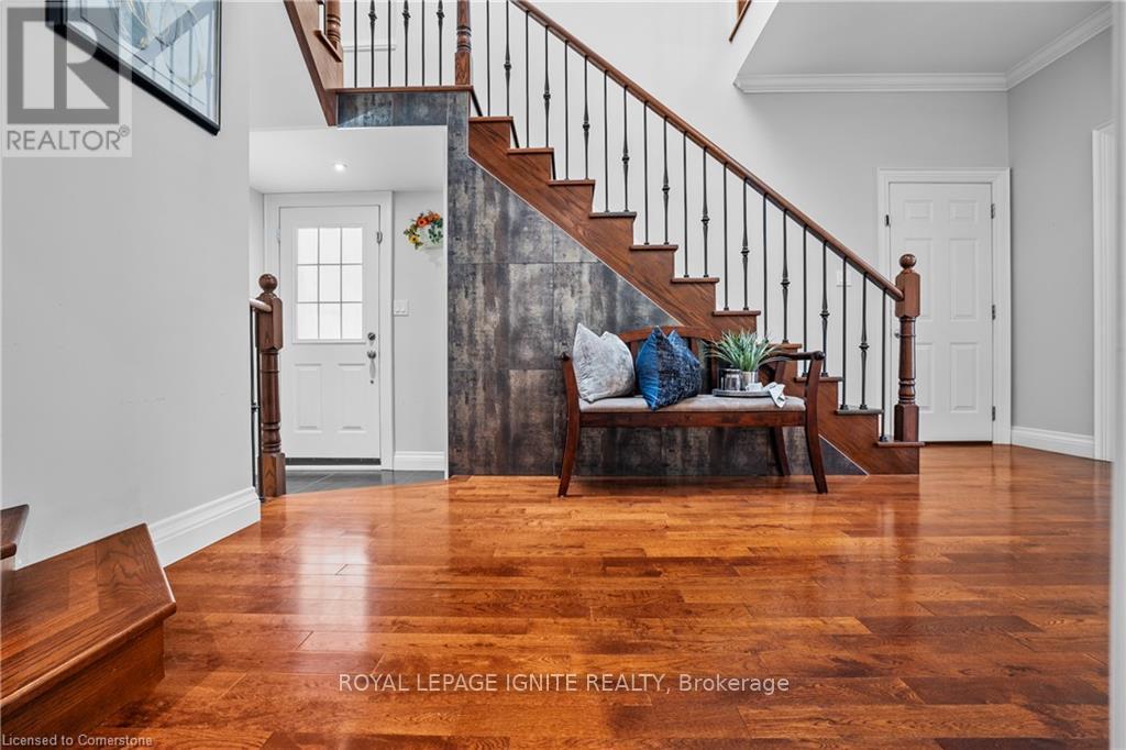 31 Ridge Drive, Oakville, Ontario  L6H 1B7 - Photo 20 - W12434789