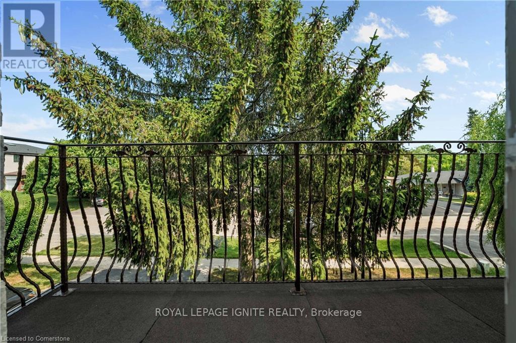 31 Ridge Drive, Oakville, Ontario  L6H 1B7 - Photo 27 - W12434789