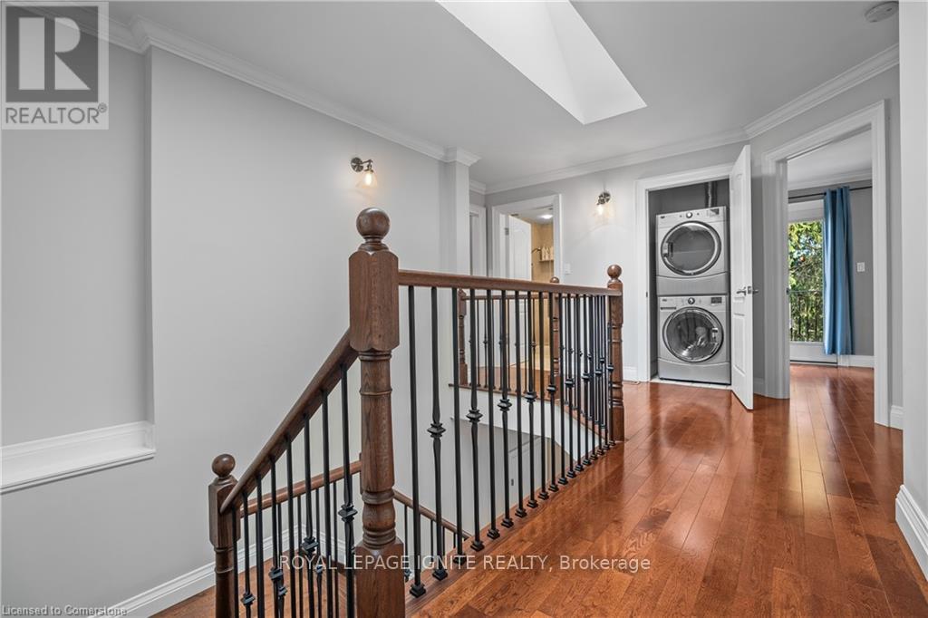 31 Ridge Drive, Oakville, Ontario  L6H 1B7 - Photo 28 - W12434789