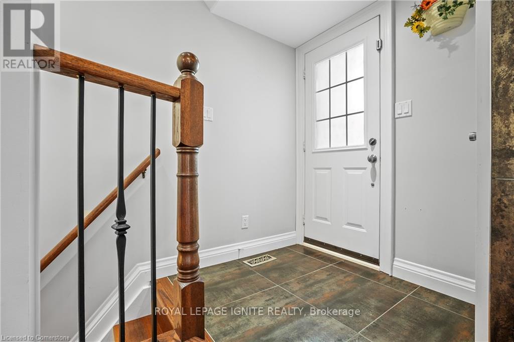 31 Ridge Drive, Oakville, Ontario  L6H 1B7 - Photo 29 - W12434789