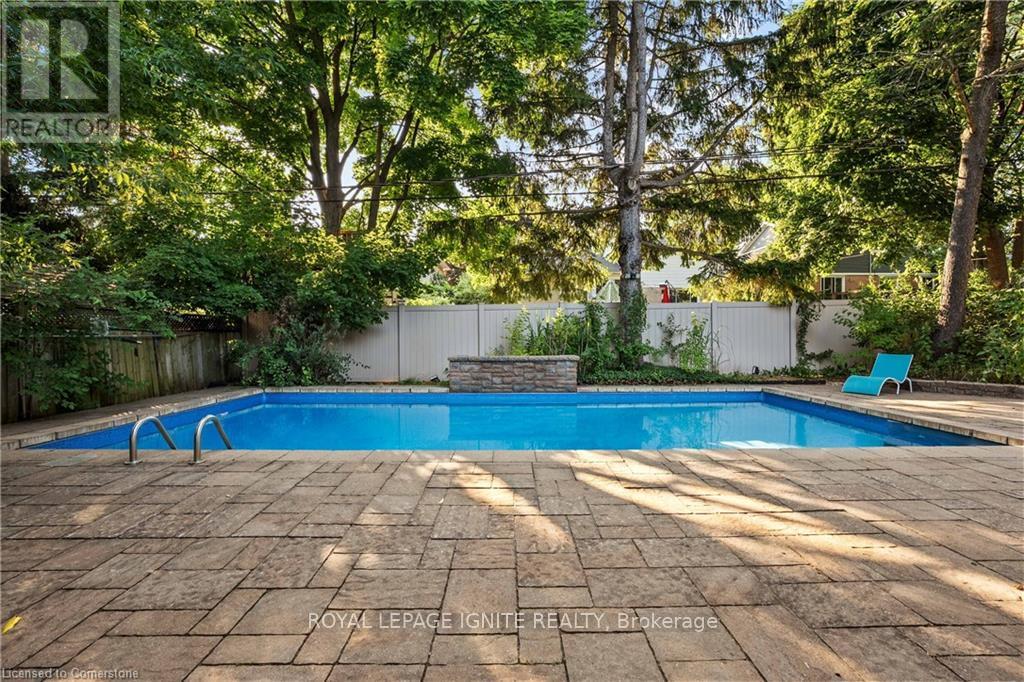 31 Ridge Drive, Oakville, Ontario  L6H 1B7 - Photo 35 - W12434789