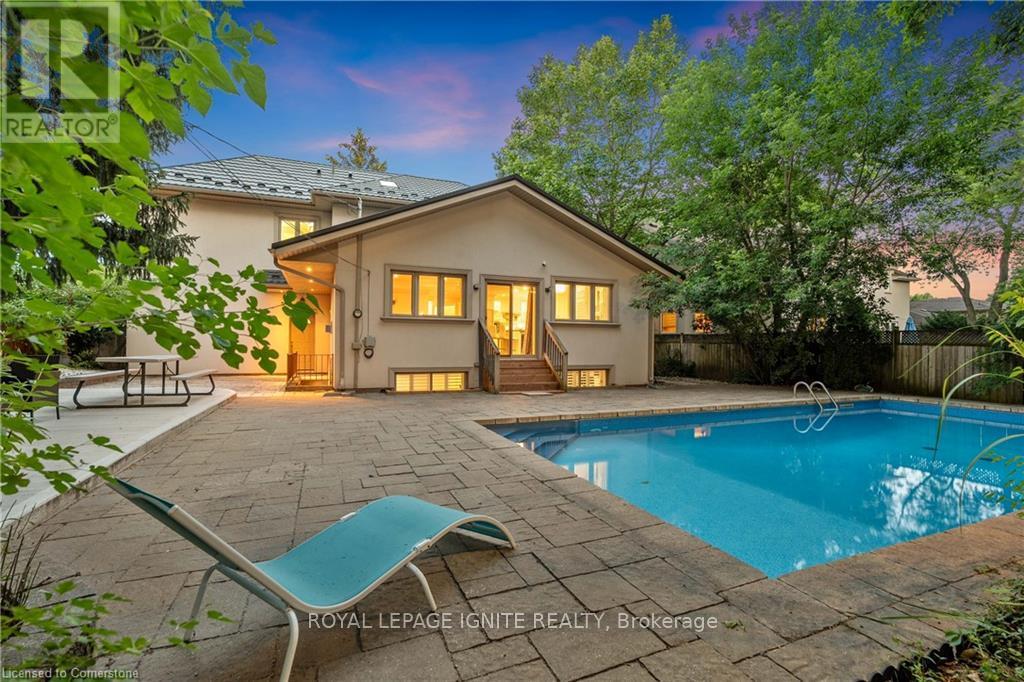 31 Ridge Drive, Oakville, Ontario  L6H 1B7 - Photo 38 - W12434789