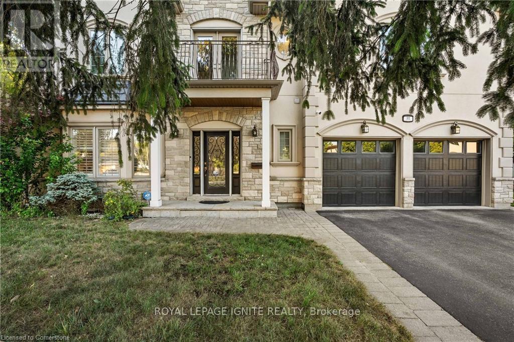 31 Ridge Drive, Oakville, Ontario  L6H 1B7 - Photo 4 - W12434789
