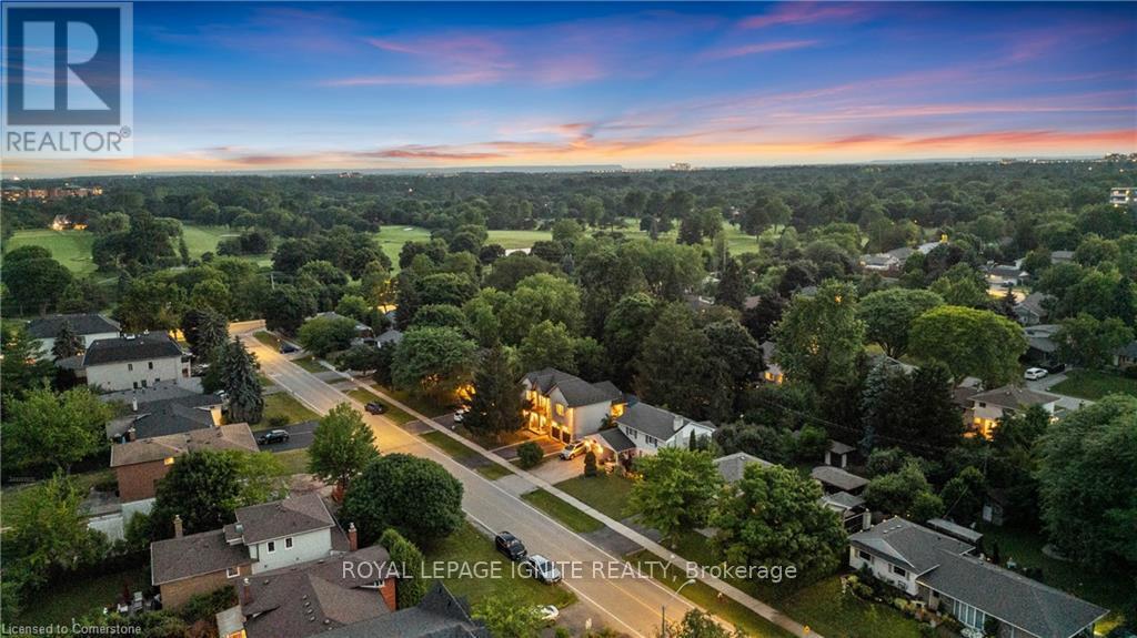 31 Ridge Drive, Oakville, Ontario  L6H 1B7 - Photo 40 - W12434789