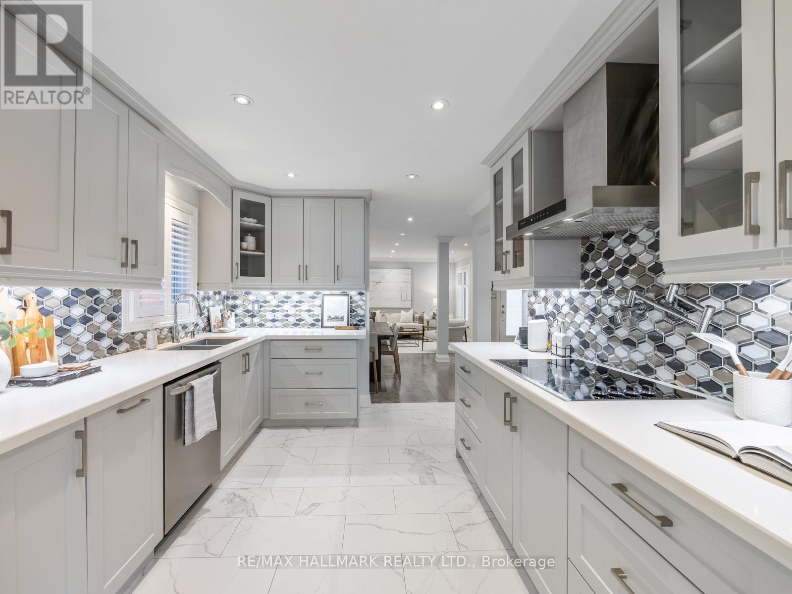 5429 Flatford Road, Mississauga (East Credit), Ontario  L5V 1Y6 - Photo 14 - W12434796
